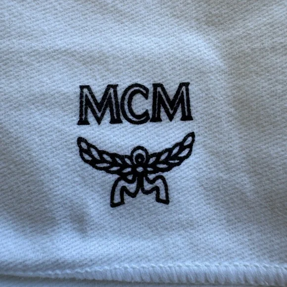 MCM Textured Black Zip Wallet - Picture 4 of 5